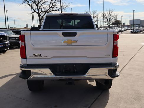 Used 2022 Chevrolet Silverado 2500 LTZ w/ LTZ Texas Edition image 6