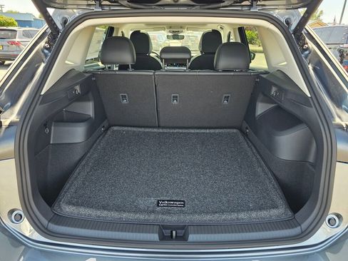 New 2026 Volkswagen Tiguan SE AWD/4WD image 30