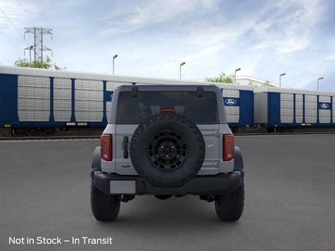 New 2026 Ford Bronco Outer Banks w/ Sasquatch Package AWD/4WD image 5