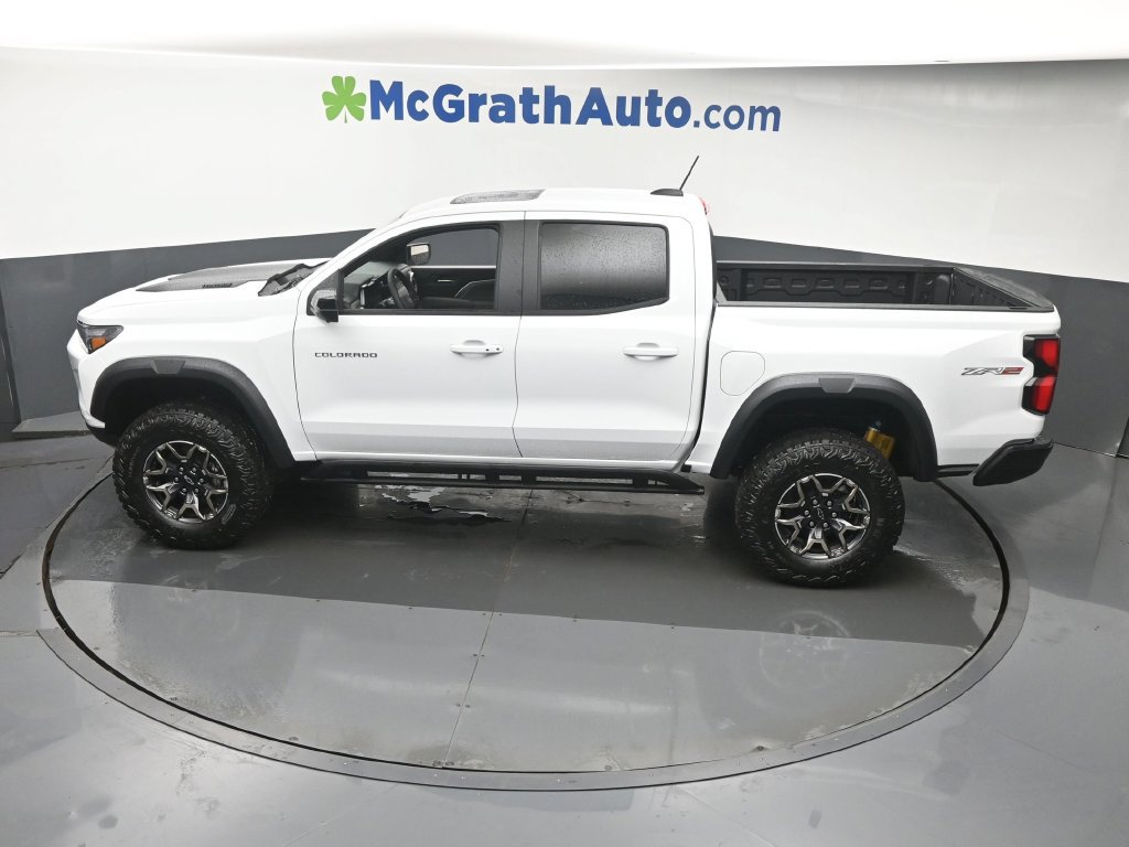 New 2026 Chevrolet Colorado ZR2 w/ Technology Package AWD/4WD image 27