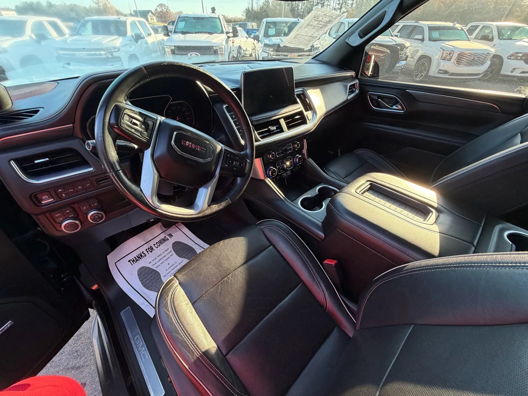 Used 2021 GMC Yukon XL SLT AWD/4WD image 6