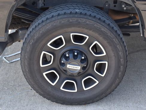 Used 2024 Ford F250 Platinum AWD/4WD image 13