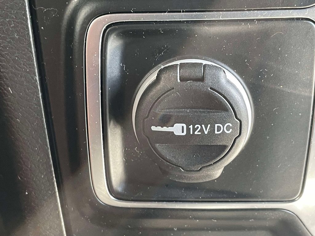 Used 2022 Jeep Wrangler Unlimited Sport AWD/4WD image 27