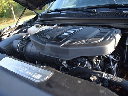 Used 2024 Jeep Wagoneer Series III image 42