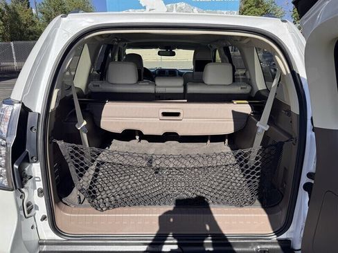 Used 2014 Lexus GX 460 Luxury AWD/4WD image 33