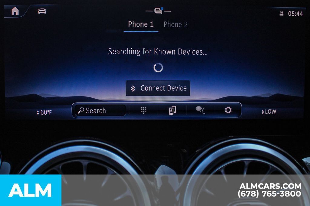 Used 2024 Mercedes-Benz GLB 250 4MATIC image 36