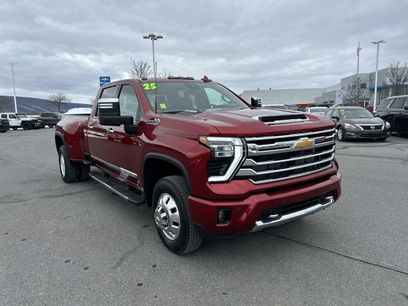 Used 2025 Chevrolet Silverado 3500 High Country w/ Technology Package