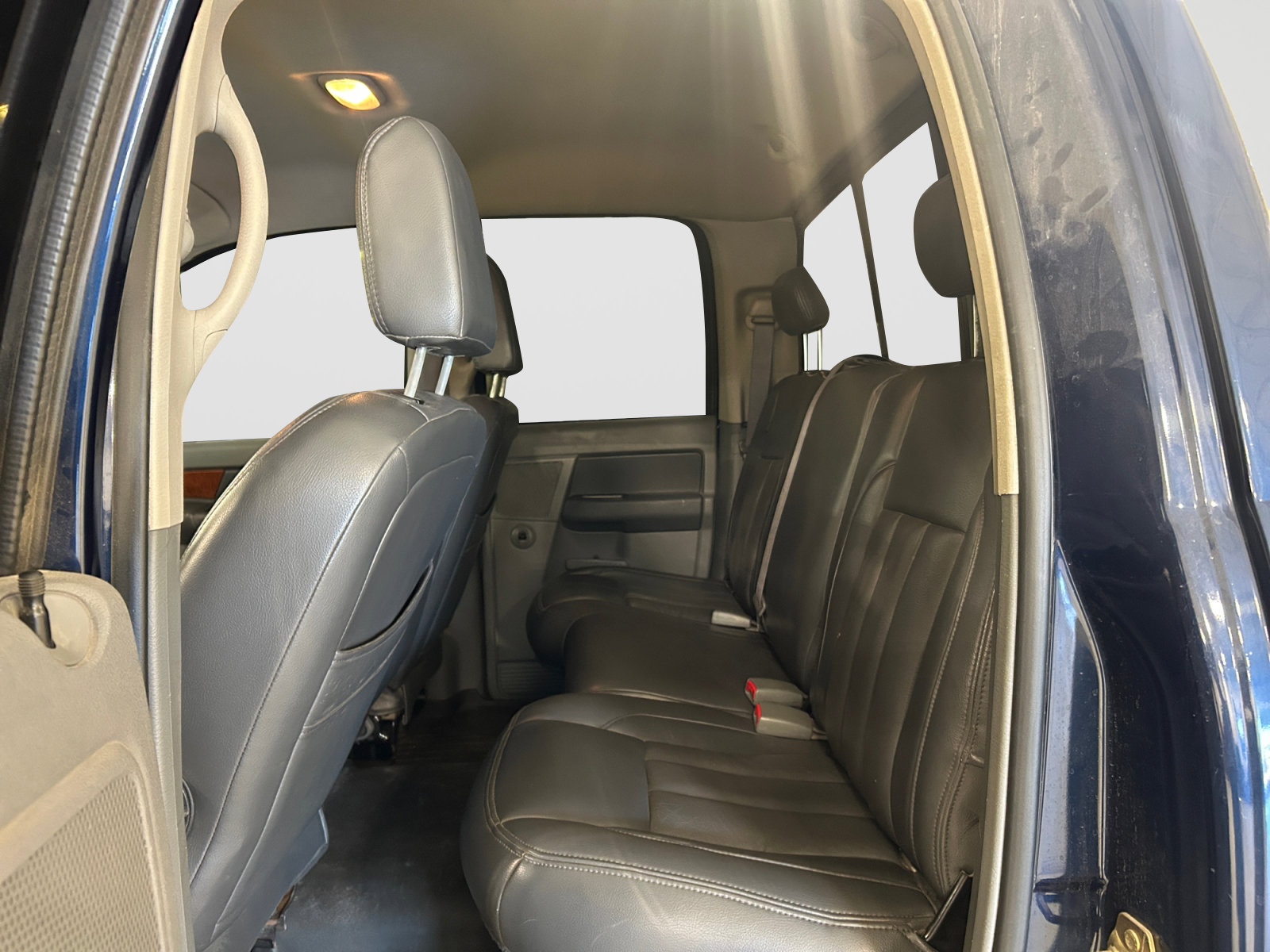 Used 2006 Dodge Ram 2500 Truck SLT AWD/4WD image 13