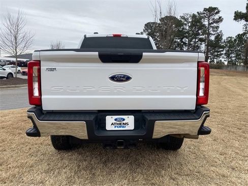 Used 2025 Ford F250 XLT image 4