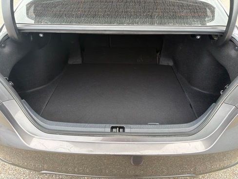 Used 2020 Toyota Camry SE w/ Carpet Mat Package FWD image 16
