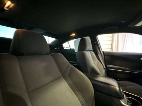 Used 2018 Dodge Charger SXT Plus RWD image 17