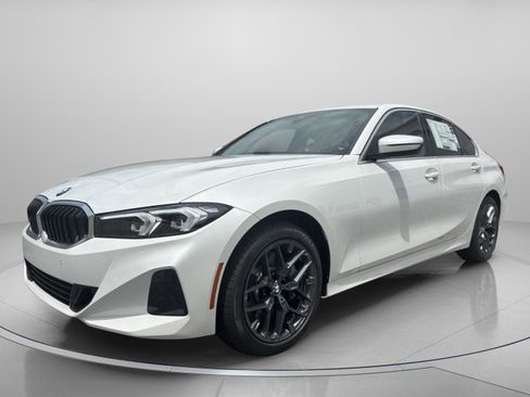 Used 2025 BMW 330i xDrive Sedan image 2