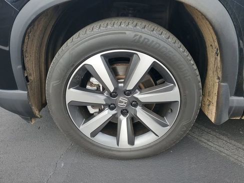 Used 2023 Honda Pilot Touring image 17