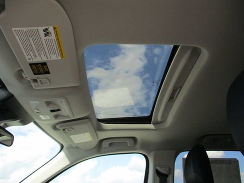 Used 2025 Ford Maverick Tremor AWD/4WD image 18
