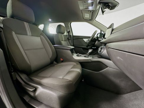 Used 2025 Chevrolet Blazer LT image 29