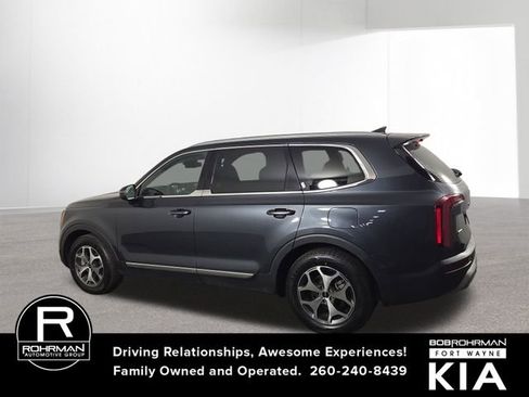 Certified 2022 Kia Telluride EX image 11