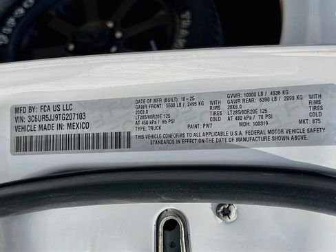 Used 2026 RAM 2500 Big Horn AWD/4WD image 33