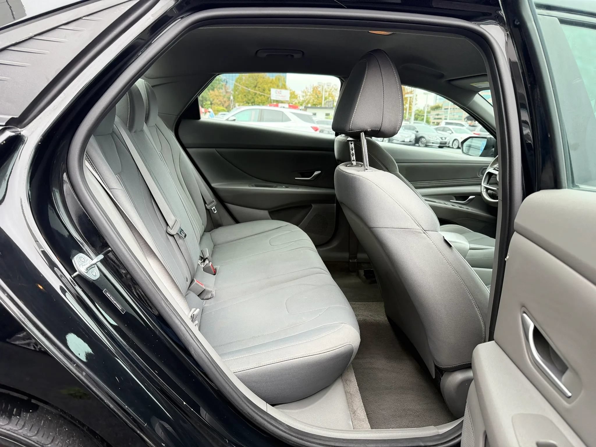 Used 2023 Hyundai Elantra SEL w/ Convenience Package FWD image 30
