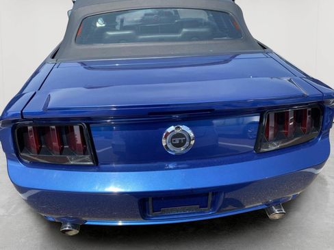 Used 2006 Ford Mustang GT RWD image 7