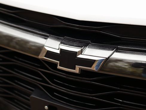 Used 2025 Chevrolet Blazer RS image 35