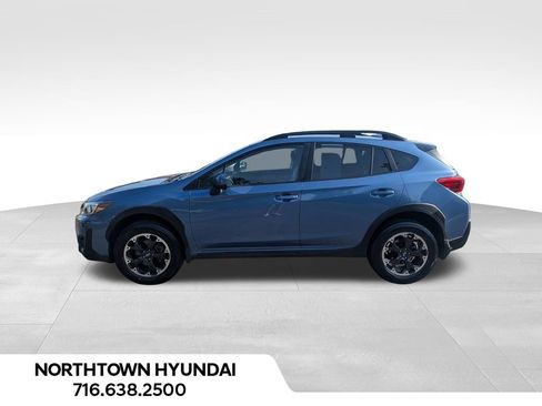 Used 2021 Subaru Crosstrek 2.0i Premium w/ Moonroof Package AWD/4WD image 2
