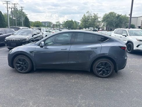 Used 2023 Tesla Model Y Long Range AWD/4WD image 6