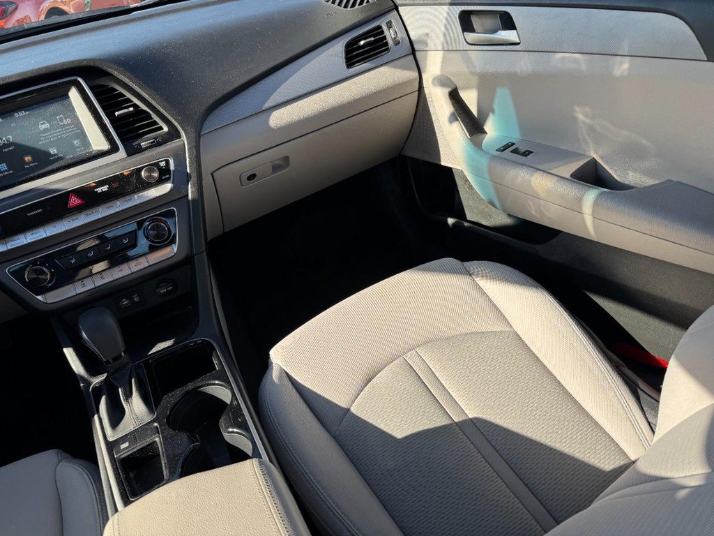 Used 2019 Hyundai Sonata SE FWD image 18