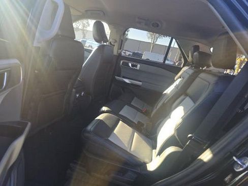 Used 2023 Ford Explorer XLT w/ Equipment Group 202A image 13