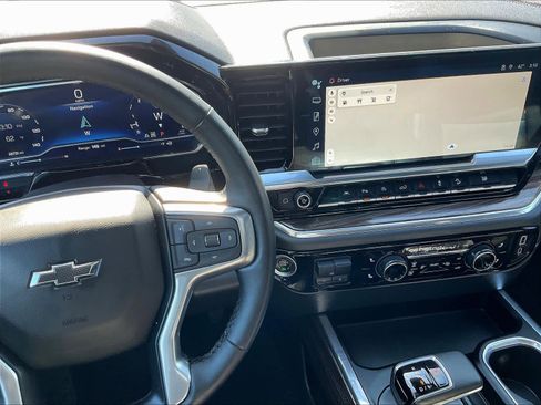 Used 2023 Chevrolet Silverado 1500 LT Trail Boss w/ LT Trail Boss Premium Package image 18