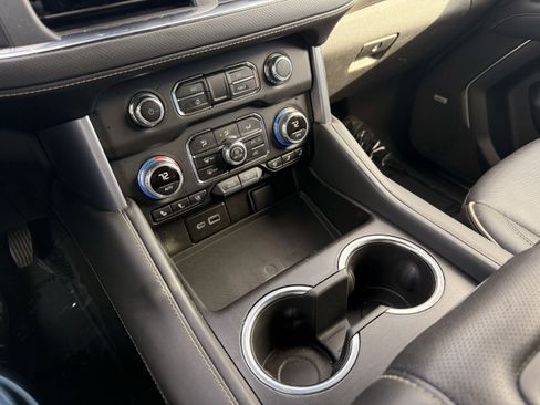 Certified 2024 GMC Yukon SLT image 17