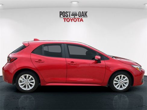 Used 2025 Toyota Corolla SE image 8