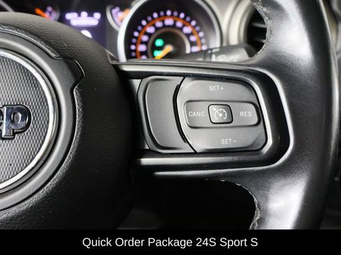 Used 2018 Jeep Wrangler Unlimited Sport S image 10