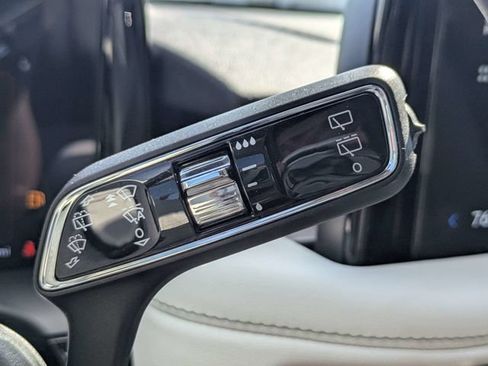 Used 2025 Lincoln Aviator 2WD image 28