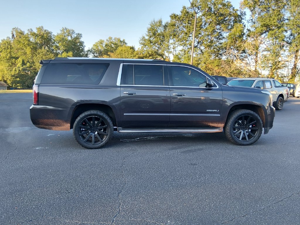 Used 2016 GMC Yukon XL Denali w/ Open Road Package RWD image 3