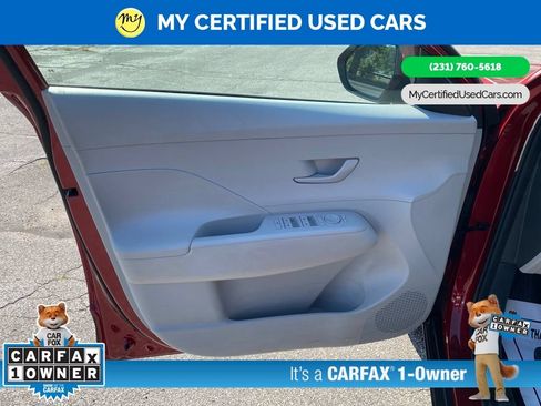 Used 2024 Hyundai Kona SEL AWD/4WD image 11