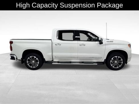Certified 2025 Chevrolet Silverado 1500 High Country w/ Technology Package image 7