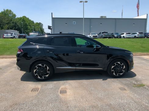 Certified 2024 Kia Sportage SX FWD image 9