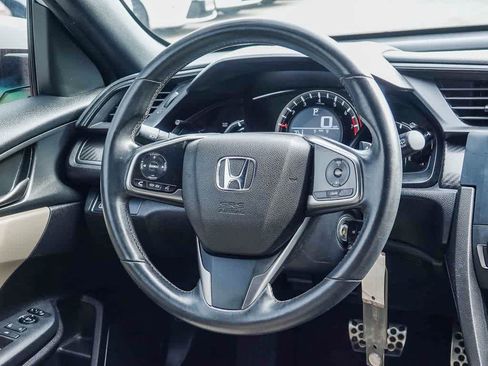 Used 2018 Honda Civic Sport image 14