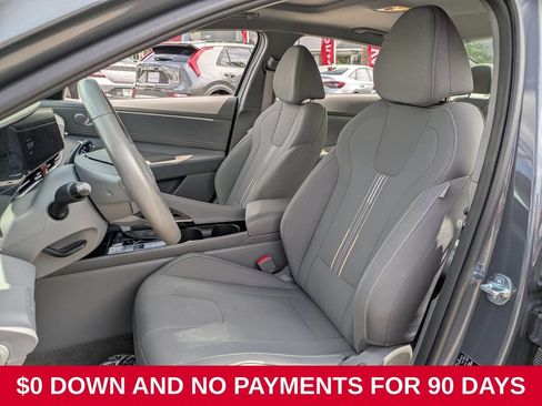 Used 2025 Hyundai Elantra SEL FWD image 23