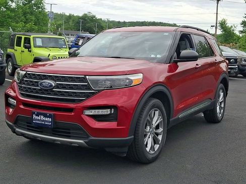 Certified 2023 Ford Explorer XLT w/ Equipment Group 202A AWD/4WD image 5