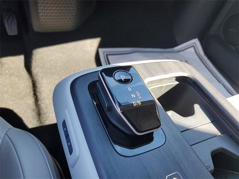 Certified 2023 Nissan Ariya AWD image 22