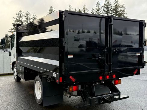 New 2024 Chevrolet Low Cab Forward image 13