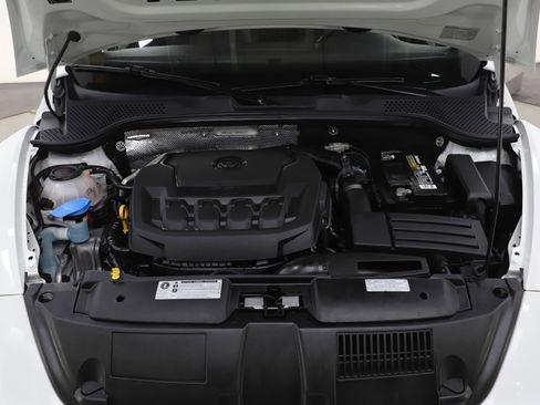 Used 2019 Volkswagen Beetle 2.0T SE image 26