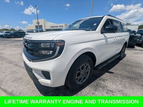Used 2025 Ford Expedition Active RWD image 9