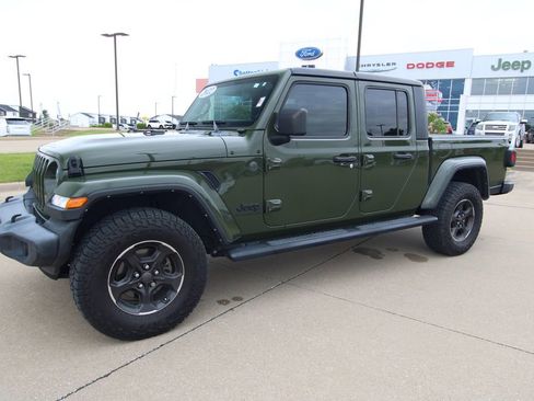 Used 2022 Jeep Gladiator Sport AWD/4WD image 19