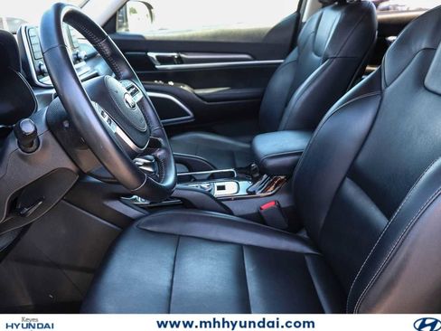 Used 2020 Kia Telluride LX FWD image 16