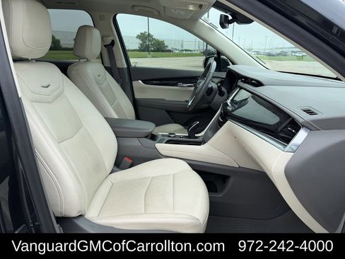 Used 2021 Cadillac XT6 Premium Luxury FWD image 33