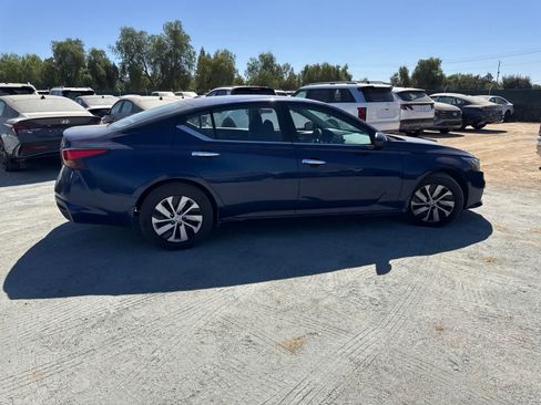 Used 2021 Nissan Altima 2.5 S FWD image 4