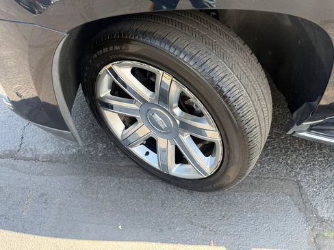 Used 2019 Cadillac Escalade Luxury AWD/4WD image 58