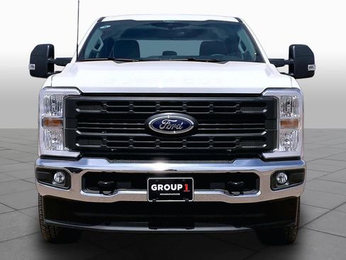 New 2026 Ford F250 XL w/ XL Chrome Package AWD/4WD image 3